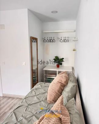 Alquiler de estudio en Calle Coín - Photo 1