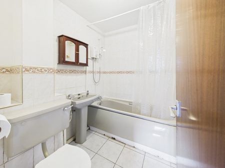 Blair Road, Slough, Berkshire,SL1 - Photo 4
