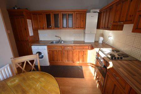 3 bedroom flat to rent - Photo 5