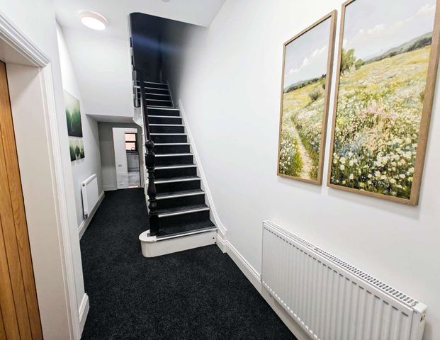 Queens Road Room 3 - Photo 1