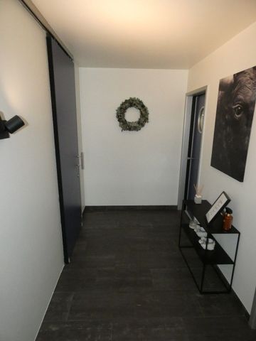 Woning met 3 slpk/praktijkruimte, dubbele garage, Torhout - Photo 3