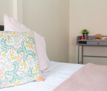 4 bedroom terraced house to rent - Photo 5