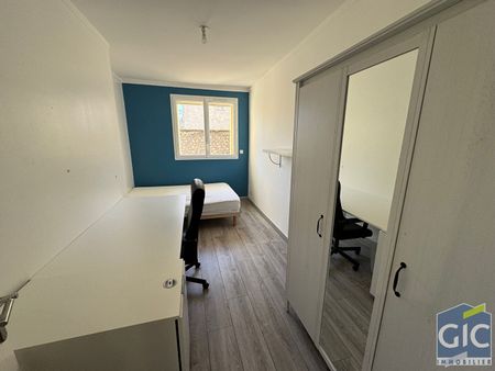 Location Appartement 3 pièces 82m² - Photo 4