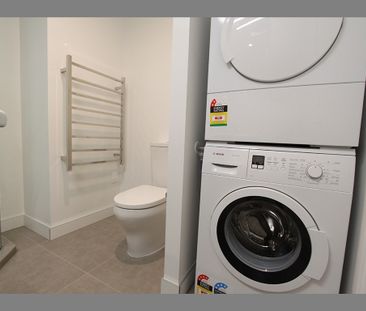 One Bedroom Gem - Photo 5