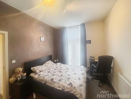 2 bedroom townhouse to rent - Photo 2