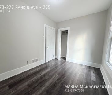 MODERN LIVING IN A NEWLY RENOVATED 2BEDROOM/1BATH UNIT+ UTILITIES - Photo 1