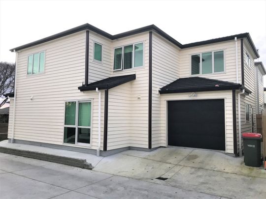 TAKANINI, 3 BEDROOMS - Photo 1