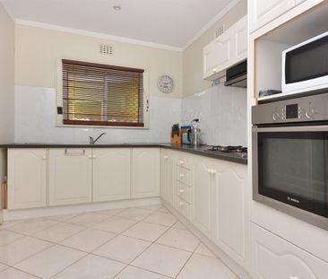 Beautiful home in ideal location - Photo 1