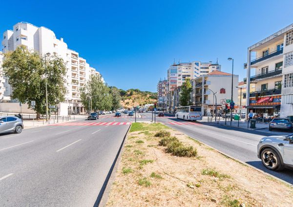APARTAMENTO T2+1 NA AV ESTADOS UNIDOS DA AMÉRICA - LISBOA