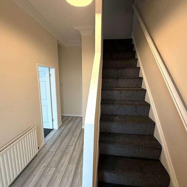 Whalley Road, Ramsbottom, BL0 - Photo 1