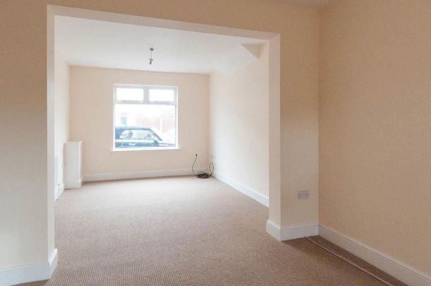 3 bedroom terraced house to rent - Photo 1