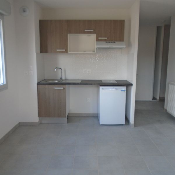 Location Appartement 1 pièce 26m² CASTANET TOLOSAN 31320 - Photo 1