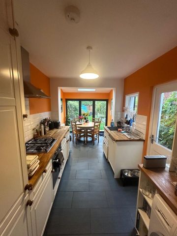 Room in a Shared House, St Barnabas Road, E17 - Photo 5