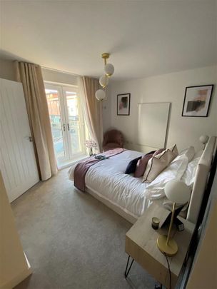 3 bedroom end of terrace house to rent - Photo 1