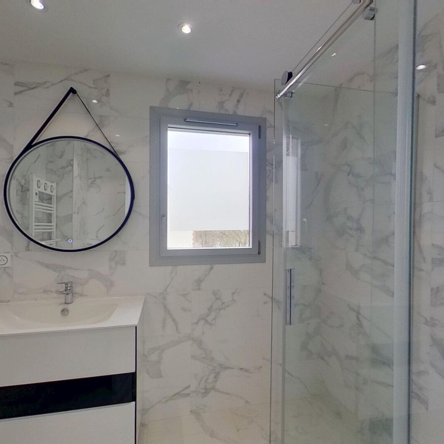 Location Appartement 5 pièces 101m² - Photo 1