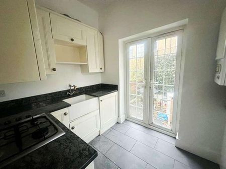 Benwell Road, Highbury, N7 - Photo 3