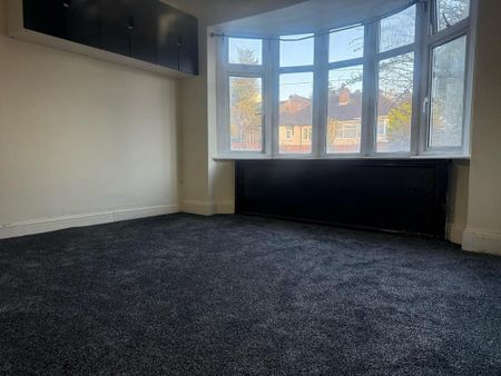 2 bedroom semi-detached house to rent - Photo 5