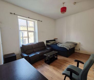 Mixed use to rent - Photo 4