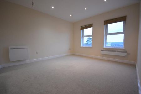 2 bedroom flat to rent - Photo 2