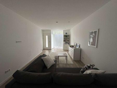 Moderne 2-Zimmer-Erdgeschosswohnung mit EBK! - Photo 2