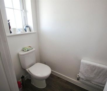 1 bedroom parking to rent - Photo 5
