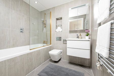 2 bedroom flat to rent - Photo 5