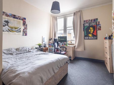 7 bedroom terraced house to rent - Photo 2