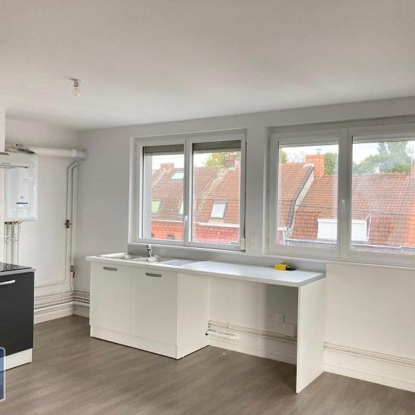 Location Appartement 4 pièces 77m² LYS LEZ LANNOY 59390 - Photo 1