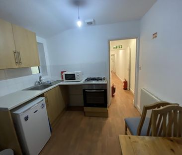 1 bedroom apartment to rent - Photo 4