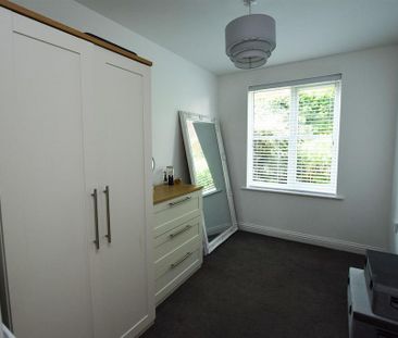 2 bedroom apartment to rent - Photo 4