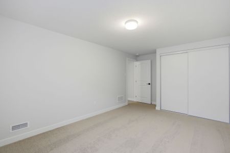 For Lease - 115 Viburnum Terrace, Stittsville - Munster - Richmond, Ontario - Photo 2