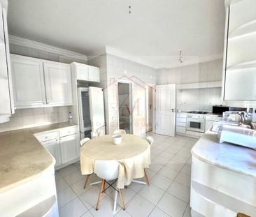 3 room luxury Flat for rent in Cascais, Lisbon - Photo 1