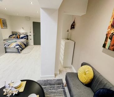 2 bedroom flat - Photo 5