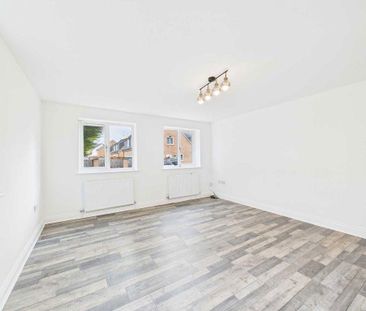 2 bedroom semi-detached house to rent - Photo 6