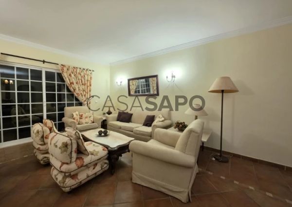 Moradia T4 para alugar em Albufeira