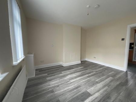 39 Woodvale Driive, Belfast, BT13 3LN - Photo 5