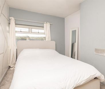 4 bedroom property to rent - Photo 5