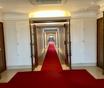 Location Appartement 1 pièce 23m² NEUILLY SUR SEINE 92200 - Photo 2