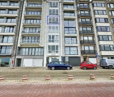 Gerenoveerd appartement met 1 slaapkamer op de zeedijk in Knokke-Heist - Foto 6