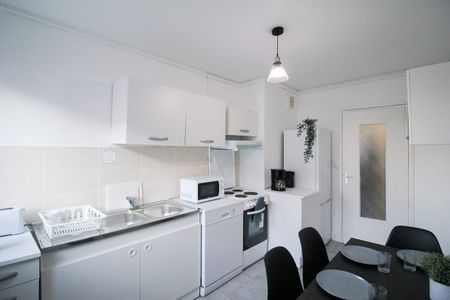 Villeurbanne - Le Richard - Chambre 1 - Photo 4