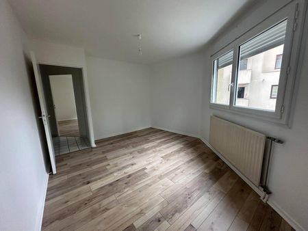 Location appartement 4 pièces 88.76 m² à Chambéry (73000) - Photo 2