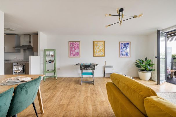 Palmers Road , E2 0TD - Photo 1