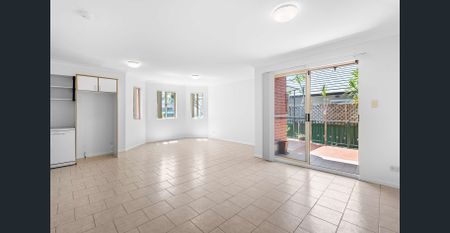 Five Dock Townhouse - Photo 2