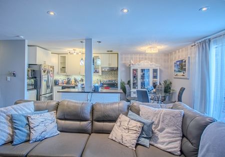 For Lease - 3025 The Credit Woodlands Crescent Unit# 403, Mississauga, Ontario - Photo 2