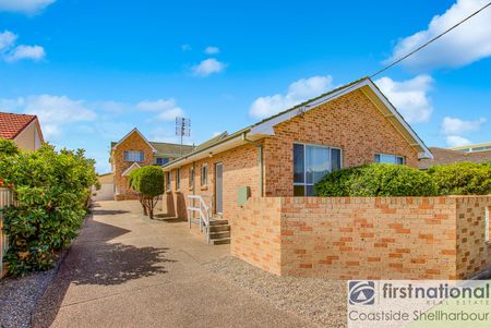 1/8 Pur Pur Avenue, 2528, Lake Illawarra Nsw - Photo 2