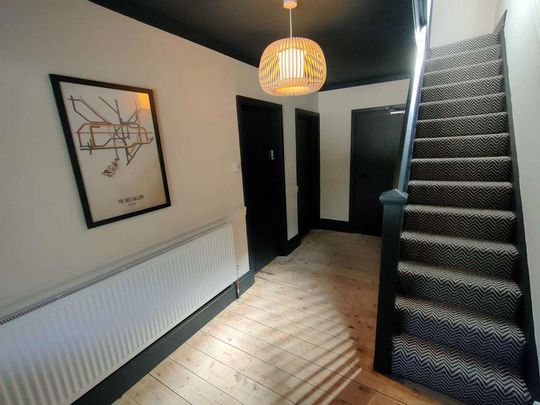 5 bedroom house of multiple occupation to rent - Photo 1