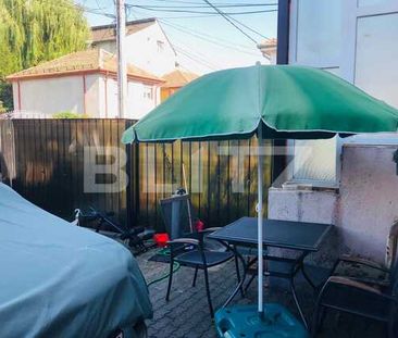 Casa 2 camere plus curte, mobilata si utilata modern, zona 1 Mai! - Photo 1