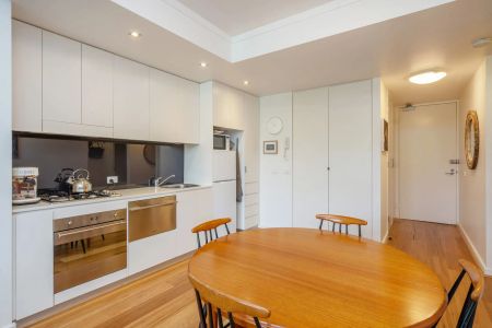 51/61 Giles Street, - Photo 3