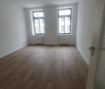 Schöne neu sanierte 3 Raum Wohnung - Photo 6