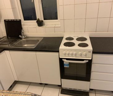 2 bedroom maisonette to rent - Photo 2